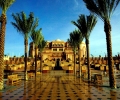 emirates-palace-front-area