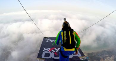Extreme Stunt in Dubai - DreamJump